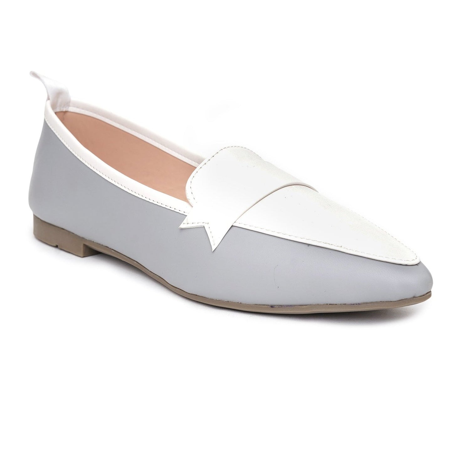 Pointed toe ballerina shoes