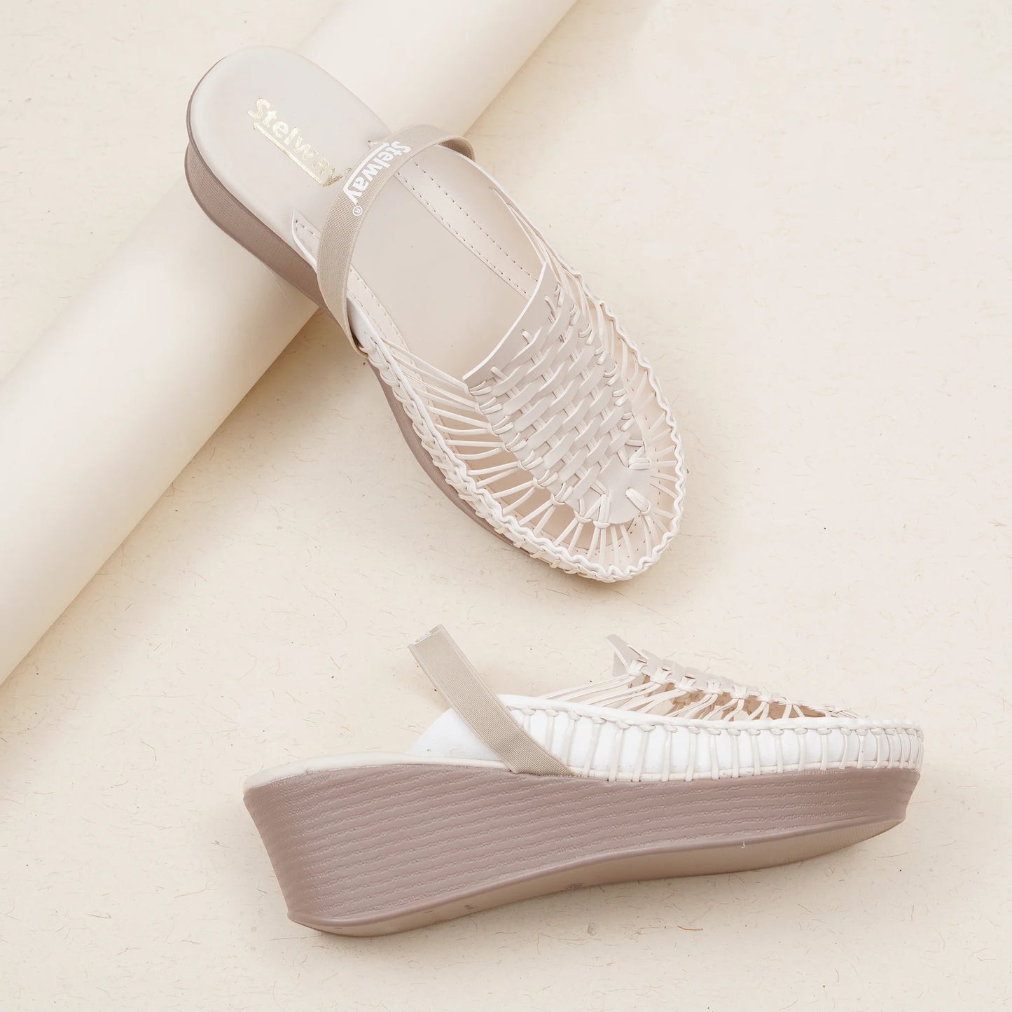 Stelway Exclusive Off White Wedges