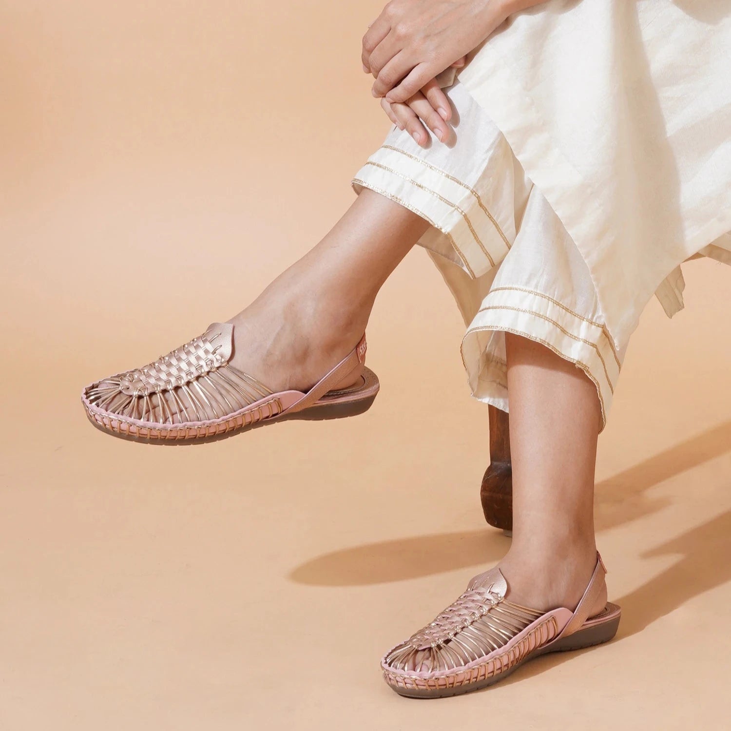 Buy Metalic rose gold handcrafted flat clogs sandal for women online india at www.Stelway.in