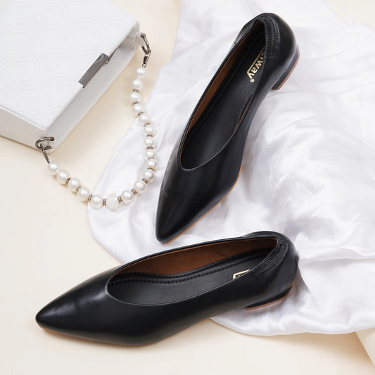 Original Pointed-Toe Black Ballerinas