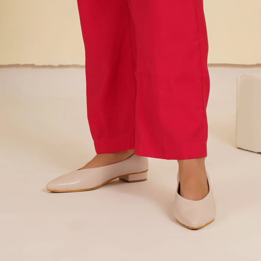 Original Pointed-Toe Off-White Ballerinas